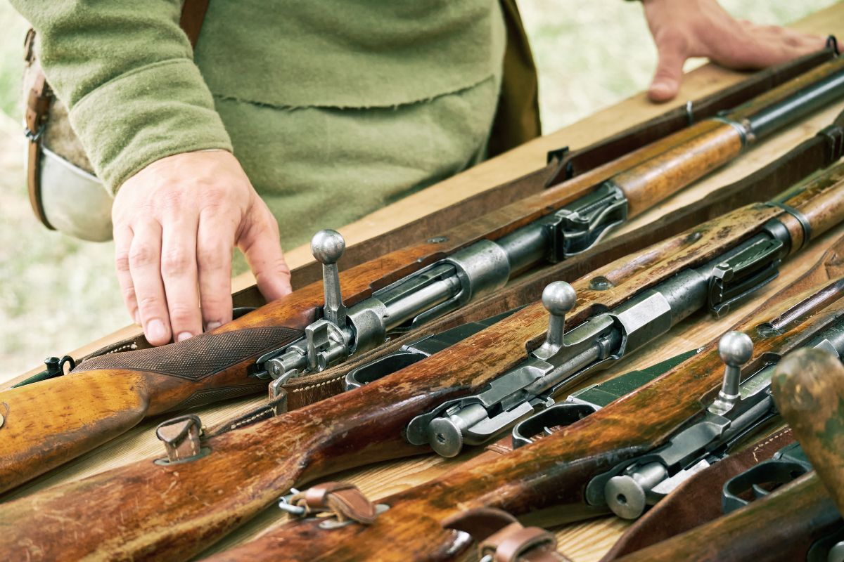 rozszerzenie pozwolenia na broń krok po kroku – ilustracja do poradnika