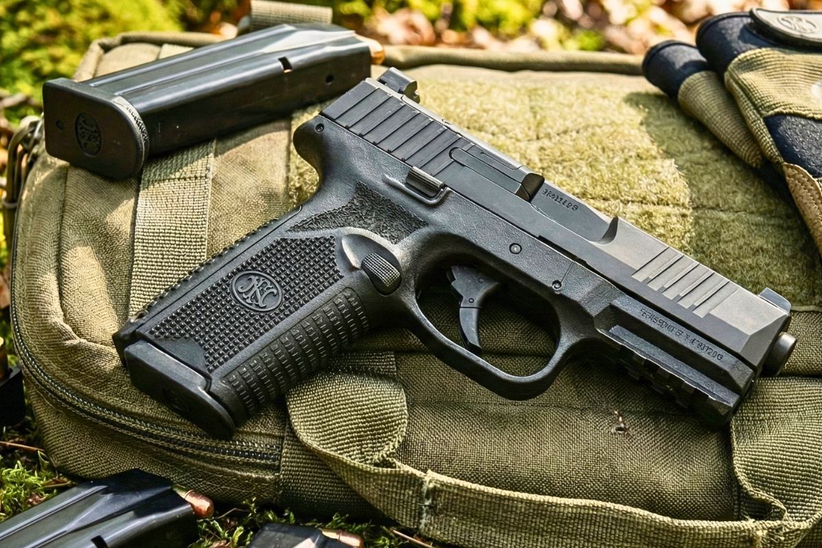 FN 509 recenzja, pistolet test i ergonomia w praktyce na strzelnicy